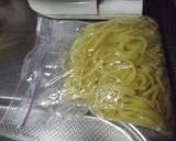 紫蘇と鮭フレークの温卵バジル風パスタ作り方1写真