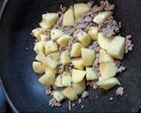 インゲンと挽き肉で☆そぼろ肉じゃが作り方4写真