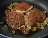 ご飯がすすむ！しょうが焼きポークステーキ作り方3写真