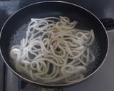 フライパン一個で簡単！カレーうどん作り方1写真