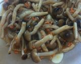 バター香るシメジと鮭フレークの冷製パスタ作り方1写真