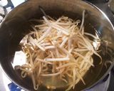 もやしとワカメの味噌汁作り方1写真