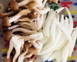 しめじの豚ケチャ炒め作り方2写真