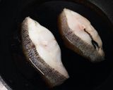 簡単！フライパンで作るカレイの煮付け♡作り方2写真