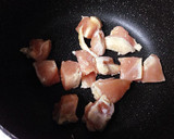 すき焼きのタレで作る！簡単鶏むね肉の煮物作り方3写真