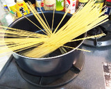 簡単さっぱり！ソーセージとナスのパスタ作り方2写真