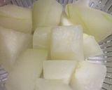 優し〜い味♡①冬瓜と鶏挽肉の煮物作り方1写真