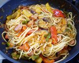 たっぷり野菜とウィンナーのナポリタン作り方8写真