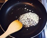 ちょっとリッチにカニ缶でトマトクリーム作り方2写真