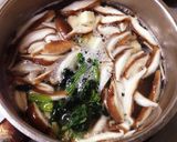 椎茸たっぷり旨みたっぷりお味噌汁。作り方3写真