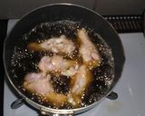 鳥手羽元と新じゃがと獅子唐の甘辛煮作り方3写真