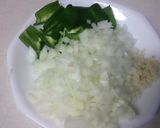鶏モモとしめじのトマト煮作り方1写真