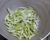 コールラビの皮の洋風きんぴら作り方2写真