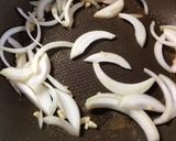 激安☆カリカリ鶏皮のピリ辛焼きうどん作り方8写真