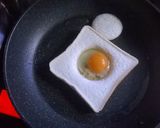フライパン一つで目玉焼きトースト作り方4写真