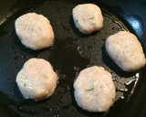 簡単♫混ぜて焼いて絡めるだけの鶏つくね作り方2写真