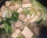 白菜と鶏ごぼうすりみの汁物作り方3写真