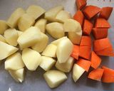 簡単ひき肉の肉じゃが作り方1写真