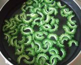 ご飯のお供に！ゴーヤの麺つゆバター炒め☆作り方1写真