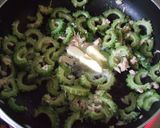 ご飯のお供に！ゴーヤの麺つゆバター炒め☆作り方4写真