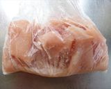 ストウブでささ身と彩野菜の甘酢炒め作り方1写真