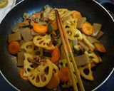 蓮根と冷蔵庫の残り野菜のきんぴら風作り方5写真