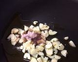 ビオソルトで豚肉カリカリガーリック焼き作り方1写真