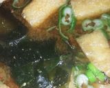 定番☆油揚げとわかめの味噌汁作り方2写真