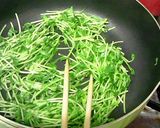 豆苗とふんわり卵の炒め物作り方3写真