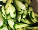鶏むね肉ときゅうりのさっぱり梅肉和え作り方1写真