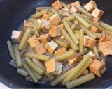 ふきと油揚げとこんにゃくのピリ辛炒め煮。作り方7写真