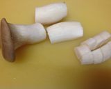 若鶏ときのこのアヒージョ丼作り方3写真
