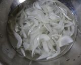 鶏肉とたまねぎときゅうりの和え物作り方1写真