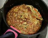 残り麺をリメイク!サクっとろりんオムレツ作り方4写真