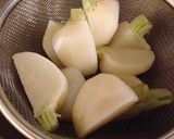白だしあんかけ 蕪煮 梅風味作り方3写真