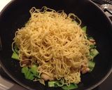 簡単☆ガリバタチキン焼きそば作り方4写真