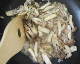 麺つゆで♬きのことツナの和風パスタ作り方3写真