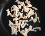 《簡単♪小鉢》鶏皮と蓮根のきんぴら作り方2写真
