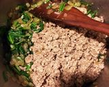 ひき肉ほうれん草じゃがいものうま辛スープ作り方4写真