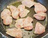 柔らか♡鶏胸肉の塩トマトハーブソテー作り方2写真