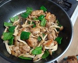 鶏肉とピーマンとしめじのオイスターソース作り方4写真