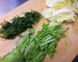 油揚げで食感UP♪丘ひじきと水菜のサラダ作り方1写真