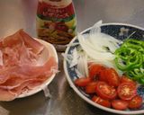 おうちで簡単!生ハムと野菜のピザ♪作り方2写真