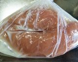 ヨーグルトが決め手！むね肉の柔らか鶏ハム作り方2写真