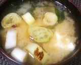簡単においしさアップ！ちぎり豆腐の味噌汁作り方3写真