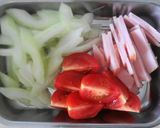 ぽん酢で♬ハムとセロリのぶっかけ中華麺作り方1写真