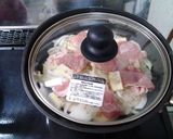 ジャガイモと鶏モモ肉のワイン蒸し作り方4写真