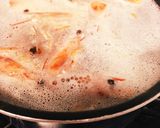 海老の頭で☆焼き海老だしのコクうま味噌汁作り方2写真