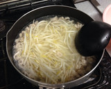 コク旨♪豚肉ともやしの炒め味噌汁作り方4写真