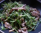 豆苗のオイスター炒め♪作り方5写真